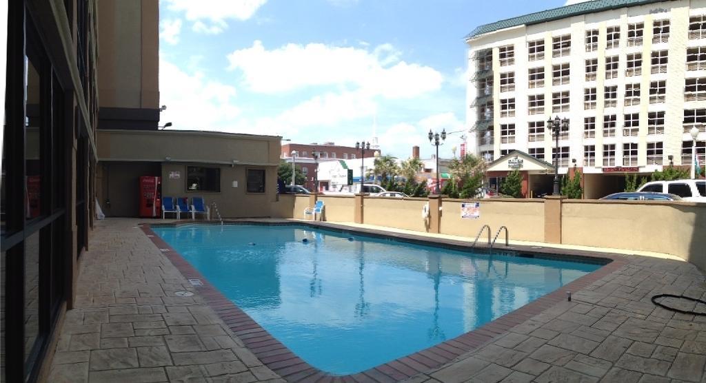 Aqua Vista Resort Hotel Virginia Beach Bagian luar foto